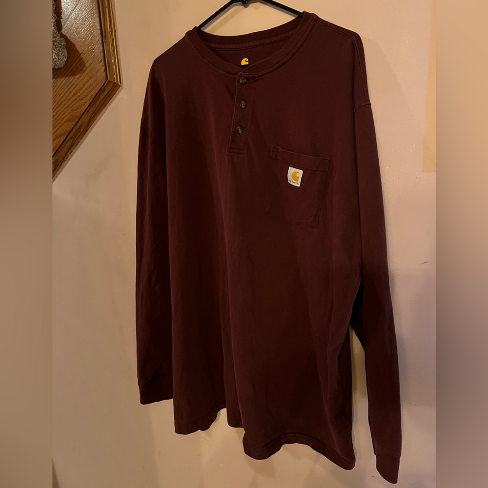 Carhartt men’s long sleeve 3-button Henley. Very good pre-loved condition. 2X